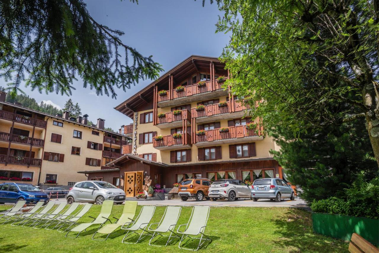 Hotel Alpina 마돈나 디 캄필리오 외부 사진