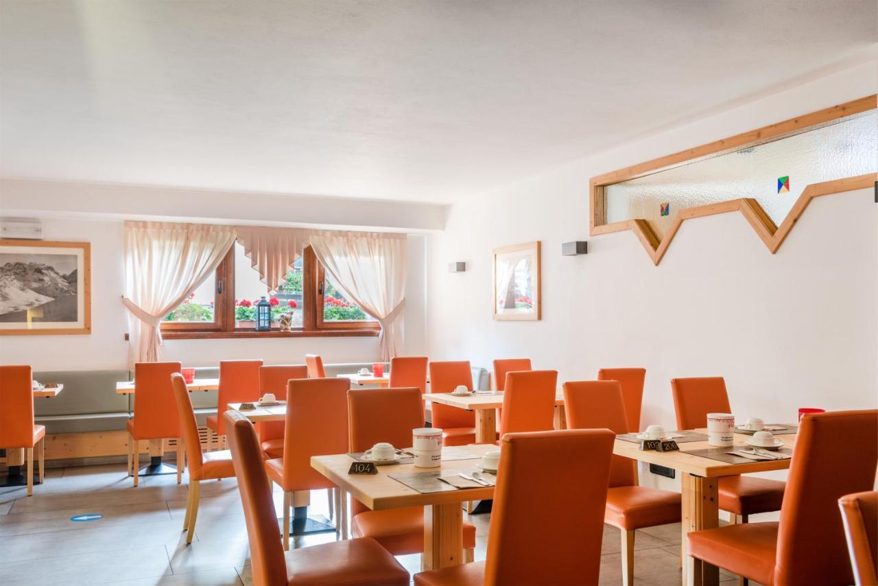 Hotel Alpina 마돈나 디 캄필리오 외부 사진