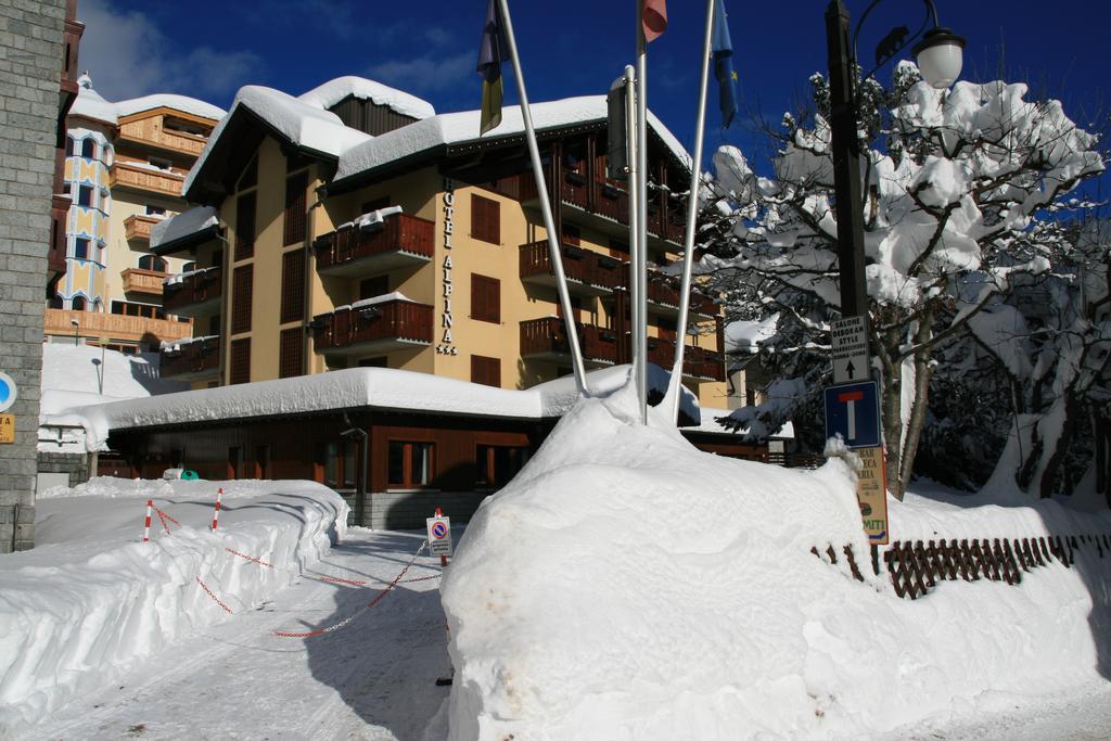 Hotel Alpina 마돈나 디 캄필리오 외부 사진